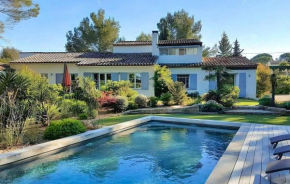 5 Bedroom Lovely Home In Lisle-Sur-La-Sorgue